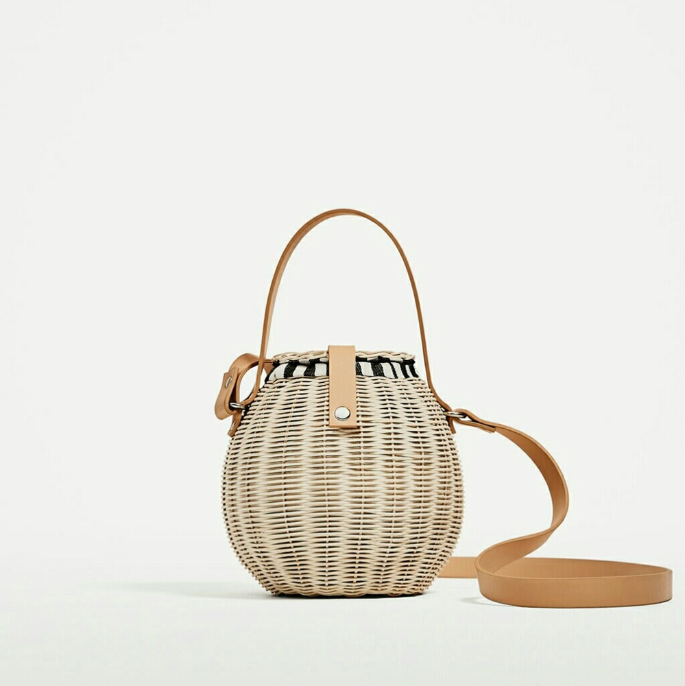 Zara Raffia Bucket Bag - Picture 2 of 9